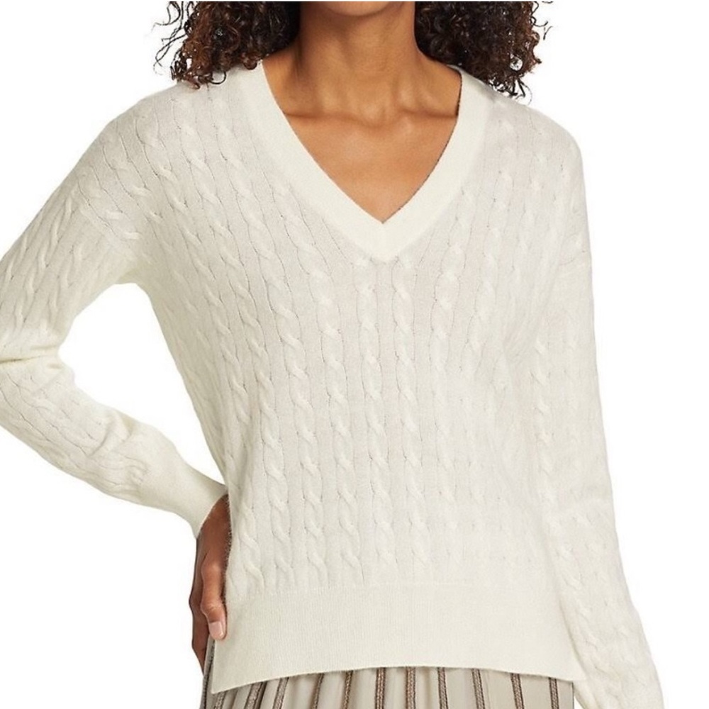 LOVE CHANGE White v-neck cable knit sweater Size S